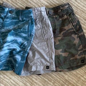 Quiksilver Lot 2T Shorts!